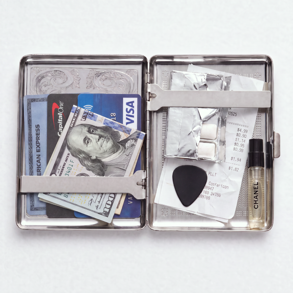 Casimir Club™ | Compass Cardholder Wallet